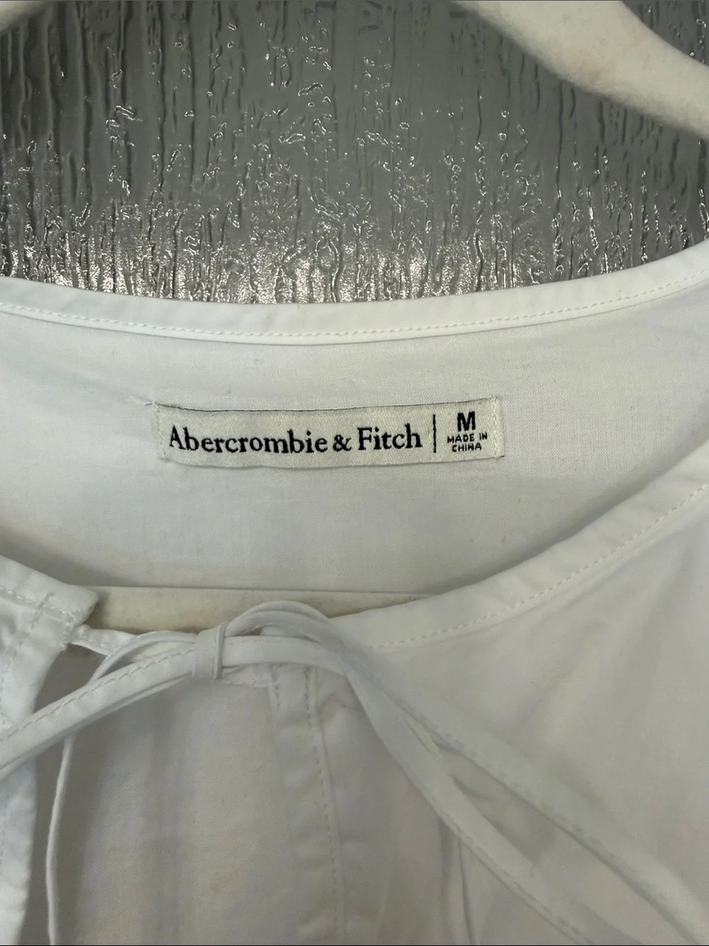 Abercrombie & Fitch White Puff-Sleeve Tie-Front Blouse